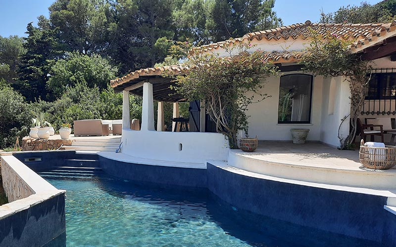 patio-piscina-img-evidenza-800x500